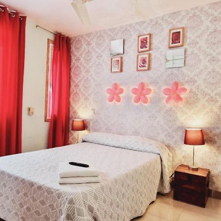Casa De Huespedes Dolce Vita Madrid Eksteriør billede