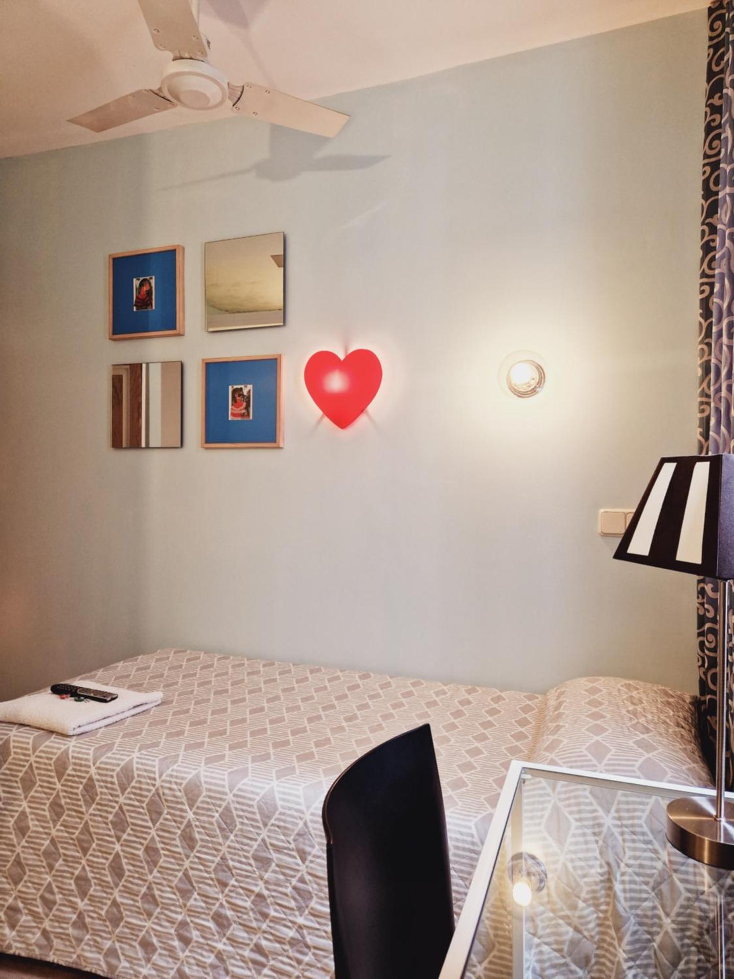 Casa De Huespedes Dolce Vita Madrid Eksteriør billede