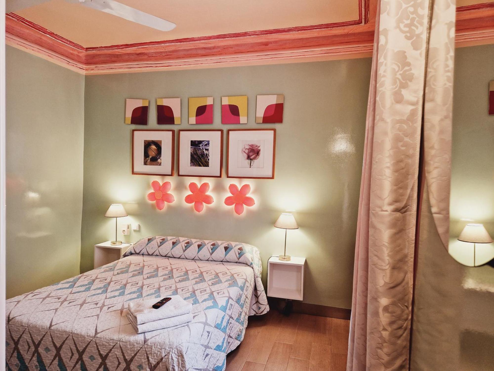 Casa De Huespedes Dolce Vita Madrid Eksteriør billede