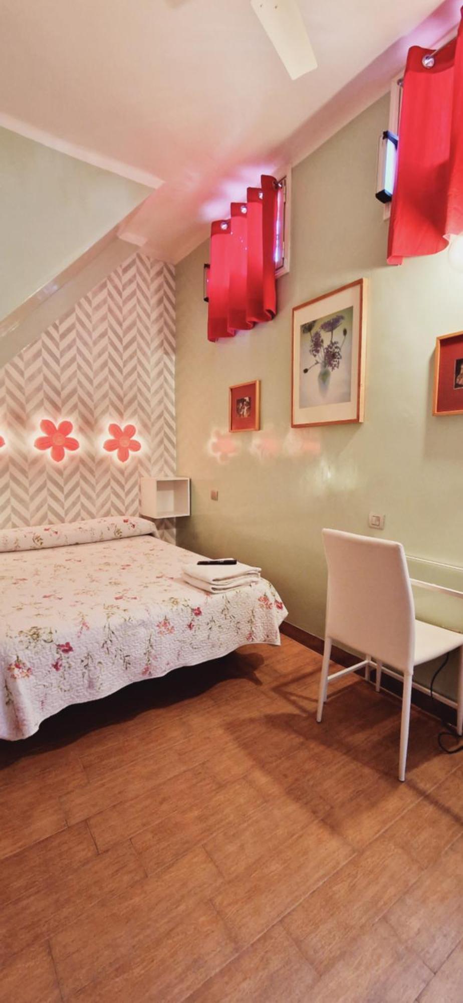 Casa De Huespedes Dolce Vita Madrid Eksteriør billede