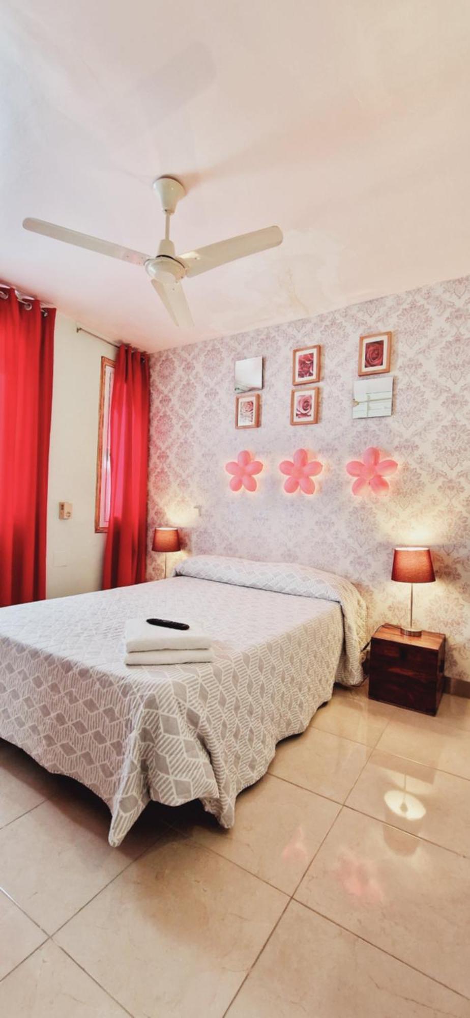 Casa De Huespedes Dolce Vita Madrid Eksteriør billede
