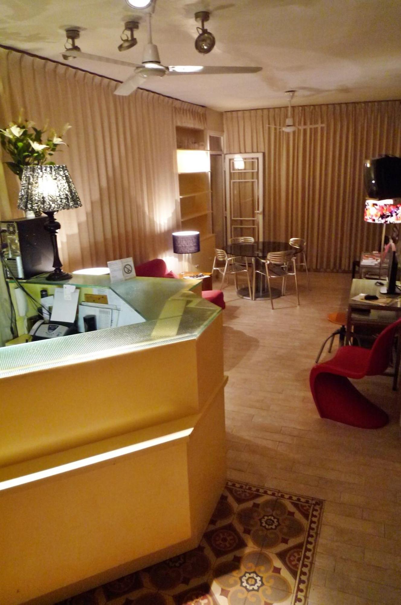 Casa De Huespedes Dolce Vita Madrid Eksteriør billede